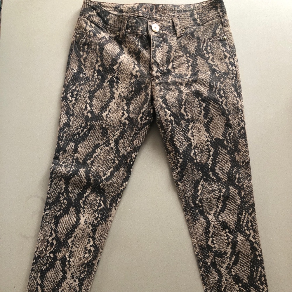 Snake print pants!